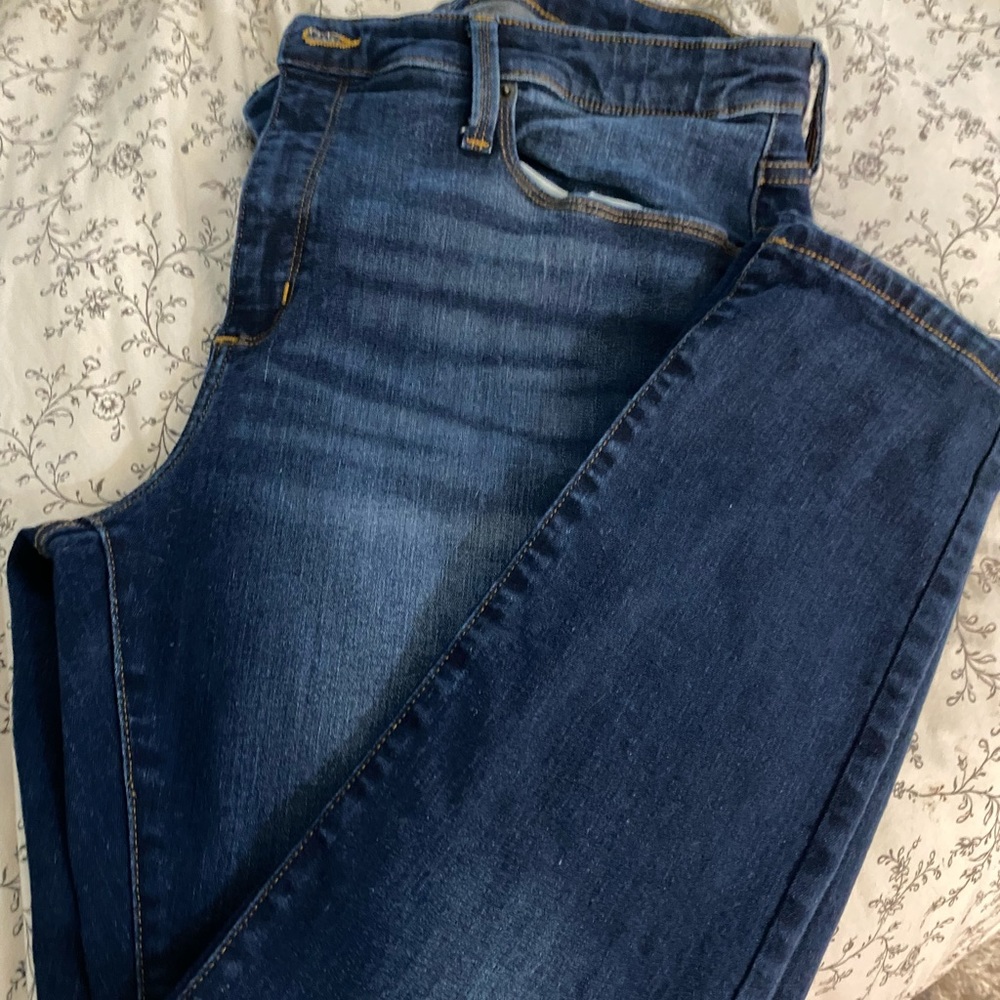 Universal Thread Jeans